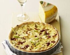 Fencheltarte mit Landana Brennnesselkäse